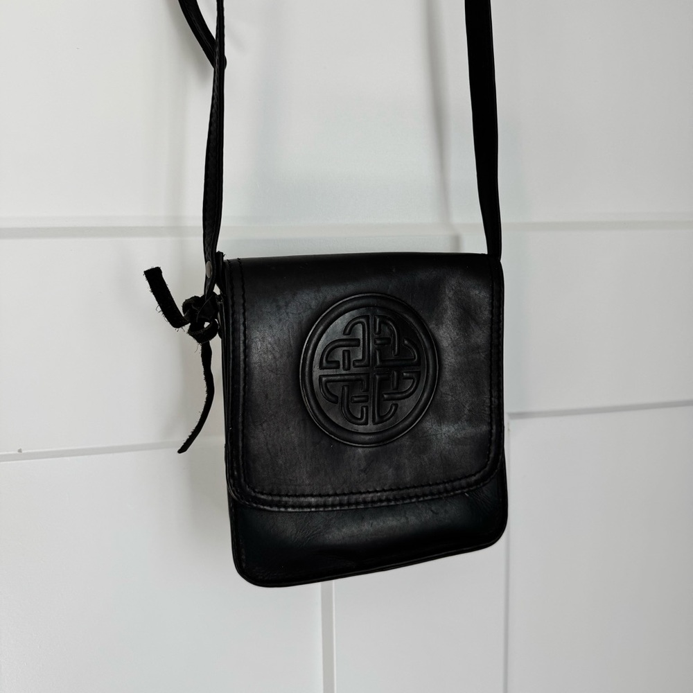 Lee River leather Celtic knot black small crossbody purse - Picture 2 of 7